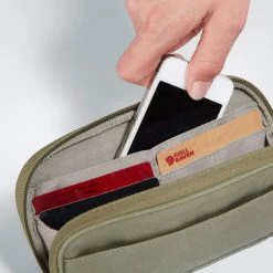 FJÄLLRÄVEN KÅNKEN TRAVEL WALLET - Portmonee 16 FJÄLLRÄVEN KÅNKEN TRAVEL WALLET - Portmonee -Freien Camping Geschäft 304068007 h kanken travel wallet fjaellraeven 1 1